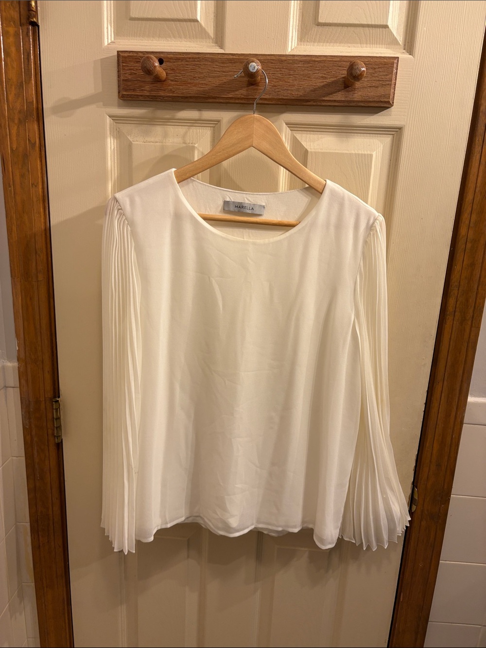MARELLA Ivory Pleated-Sleeve Round Neck Blouse
